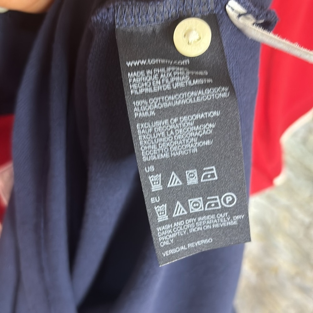 Tommy Hilfiger Custom Fit Size: Small - image 6